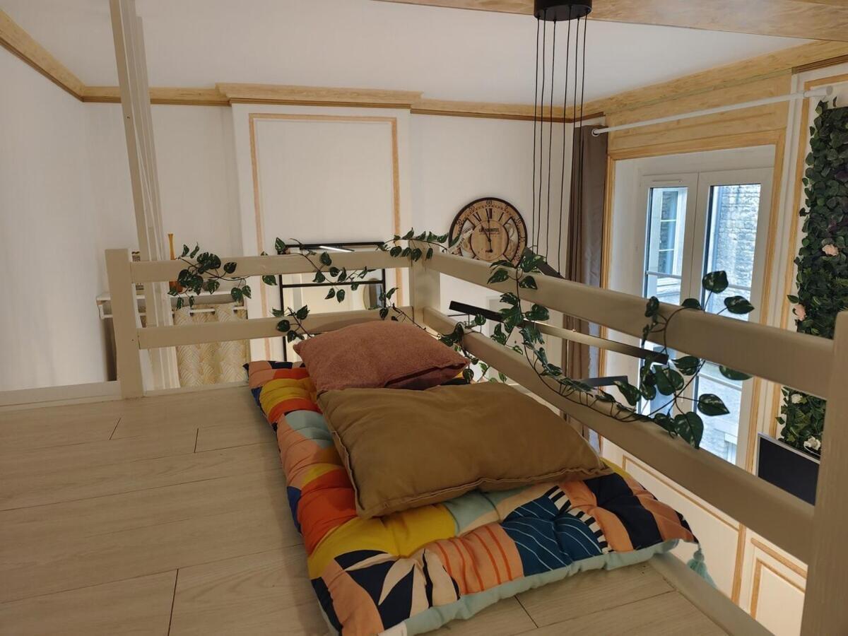 Studio Lumineux Et Fleuri Idealement Situe Lägenhet Caen Exteriör bild
