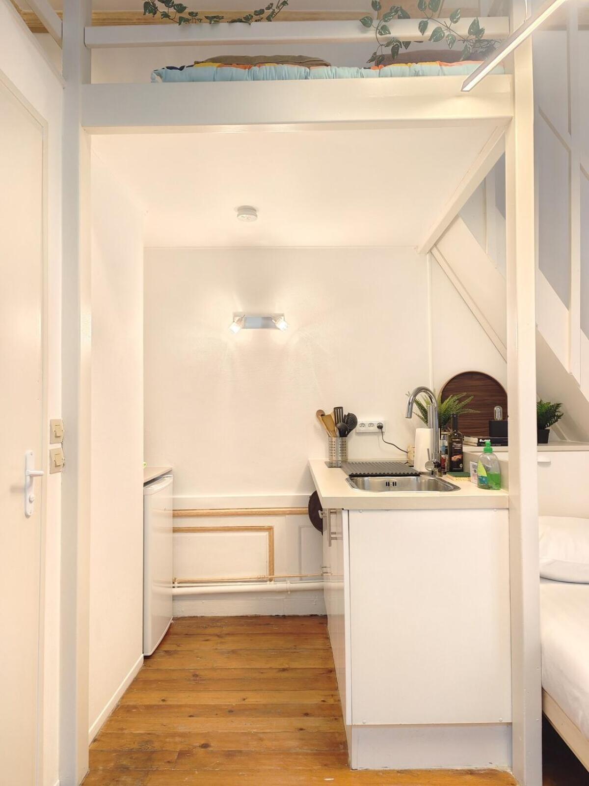 Studio Lumineux Et Fleuri Idealement Situe Lägenhet Caen Exteriör bild