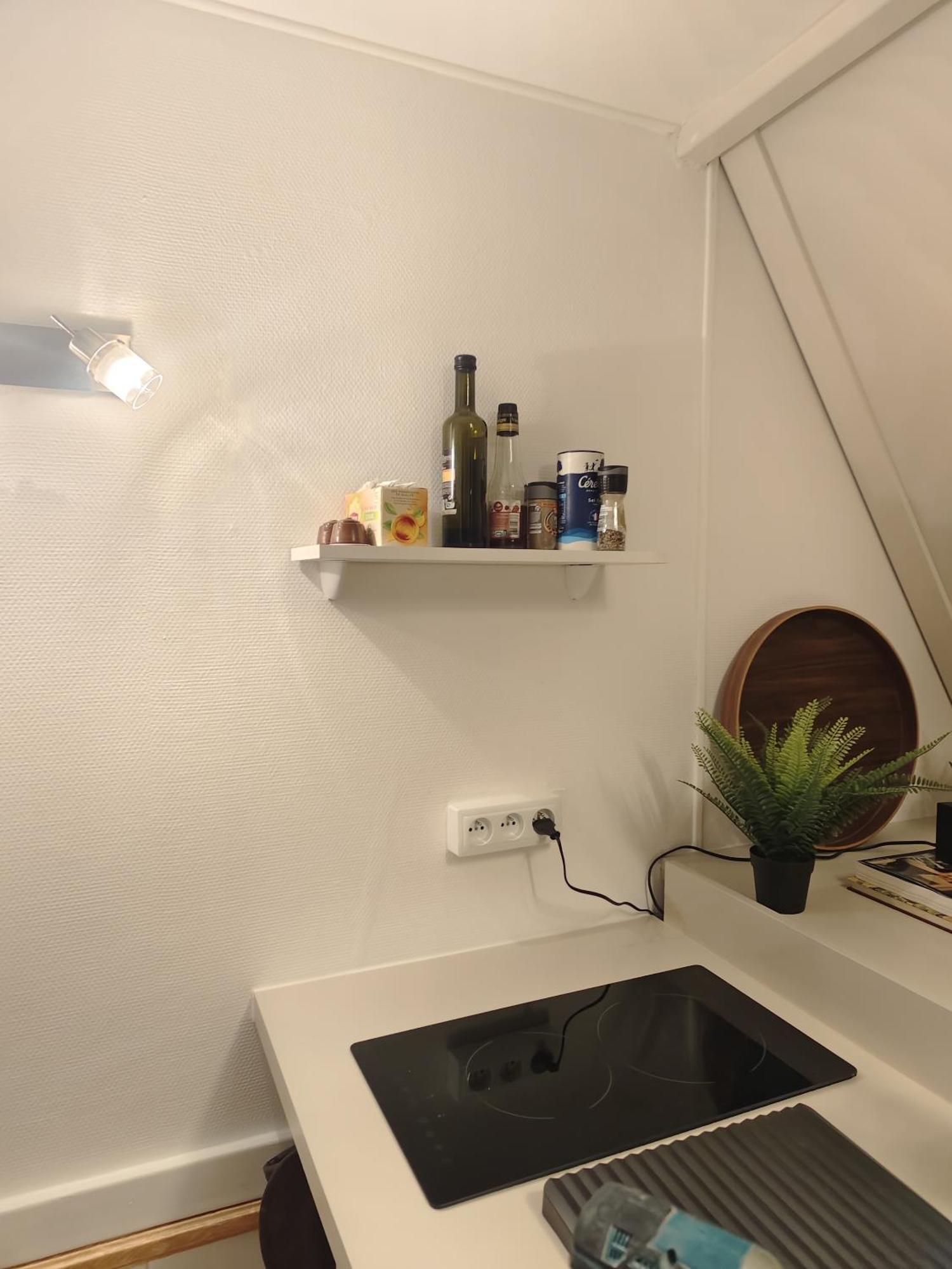 Studio Lumineux Et Fleuri Idealement Situe Lägenhet Caen Exteriör bild